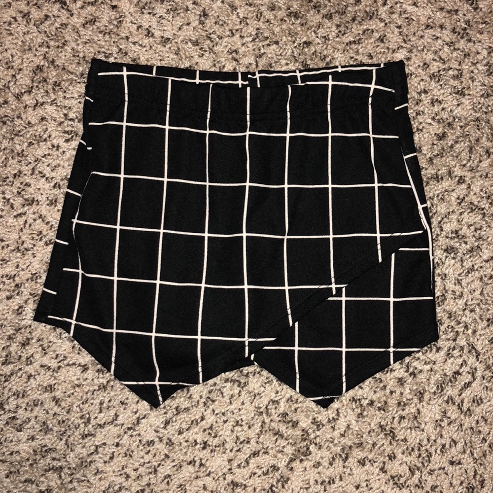 NWOT envelope shorts